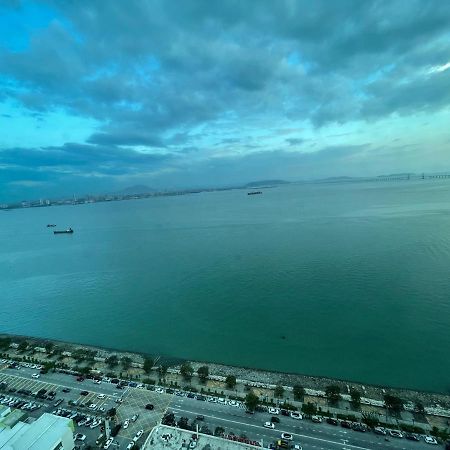 Maritime Seaview Hotel By Ss Setia Resort George Town Esterno foto